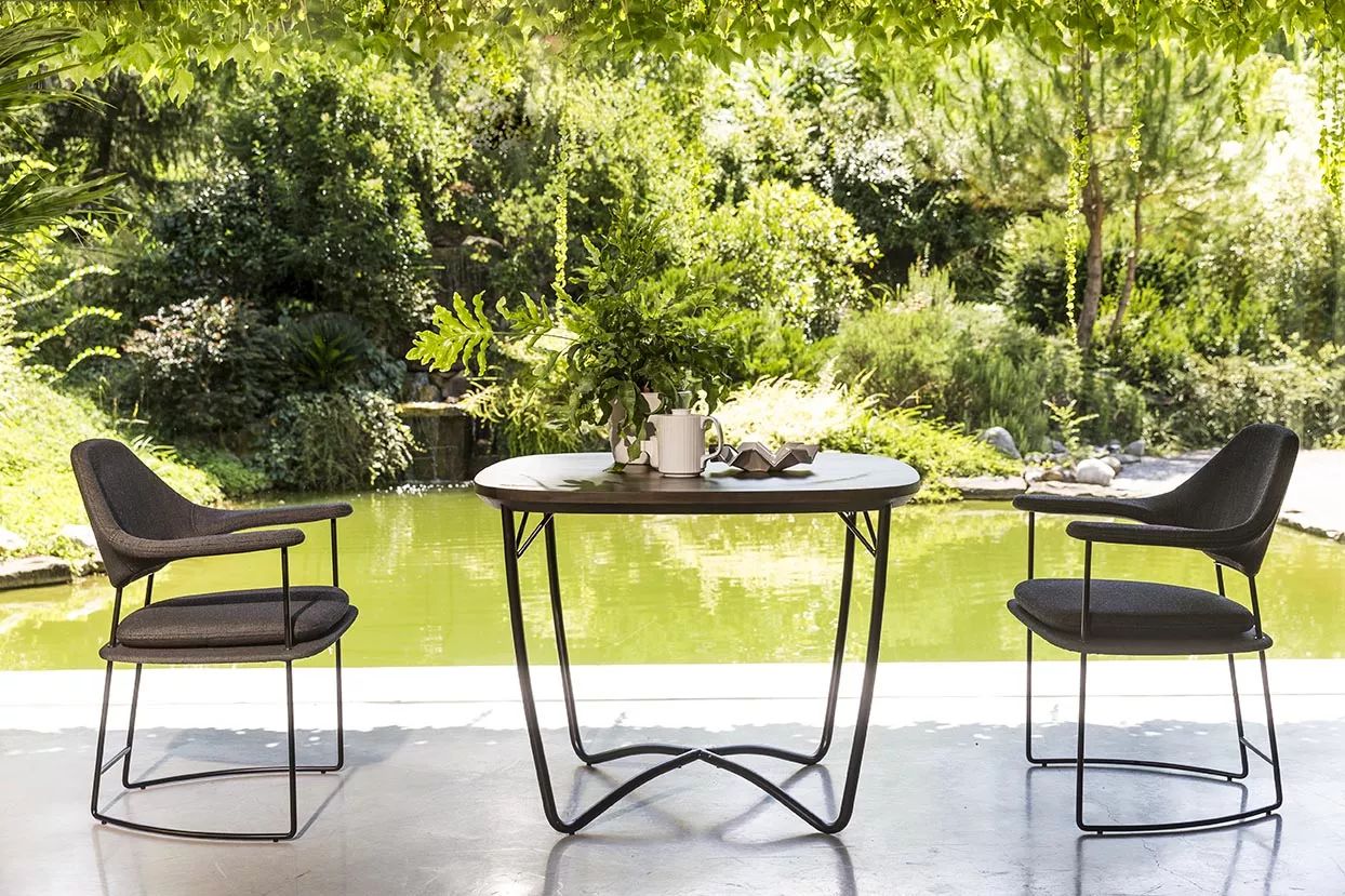 乐竞平台 - 坐具|餐椅|办公家具|设计师家具|Mova餐椅